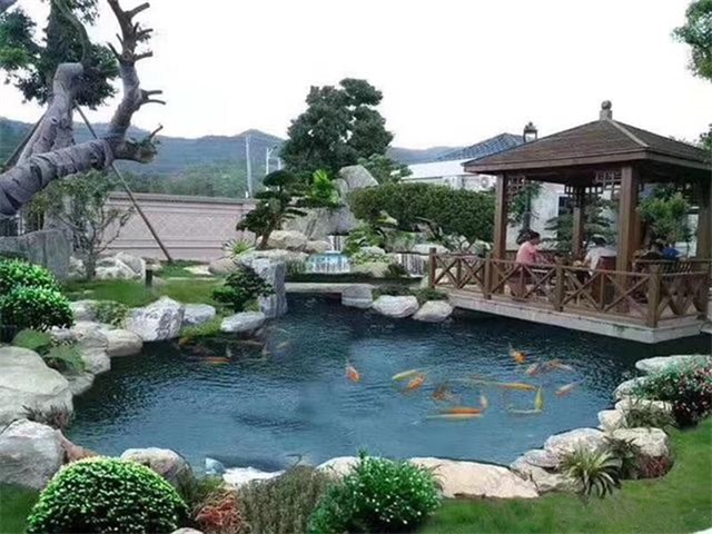 青岛别墅庭院水池假山景观全景